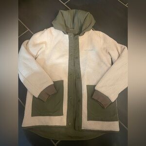 Columbia reversible kids Cream and green Sherpa Jacket